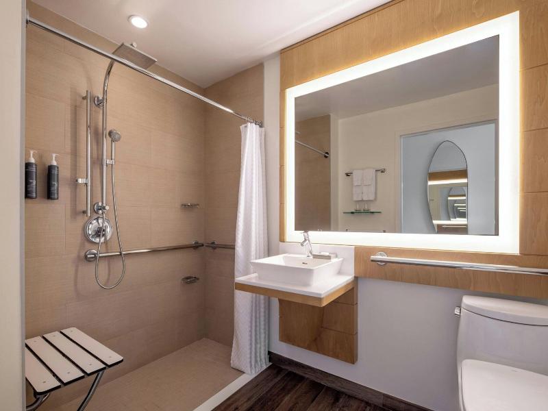 Moana Surfrider image