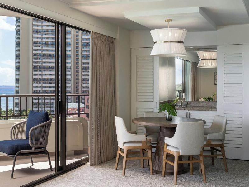 Moana Surfrider image