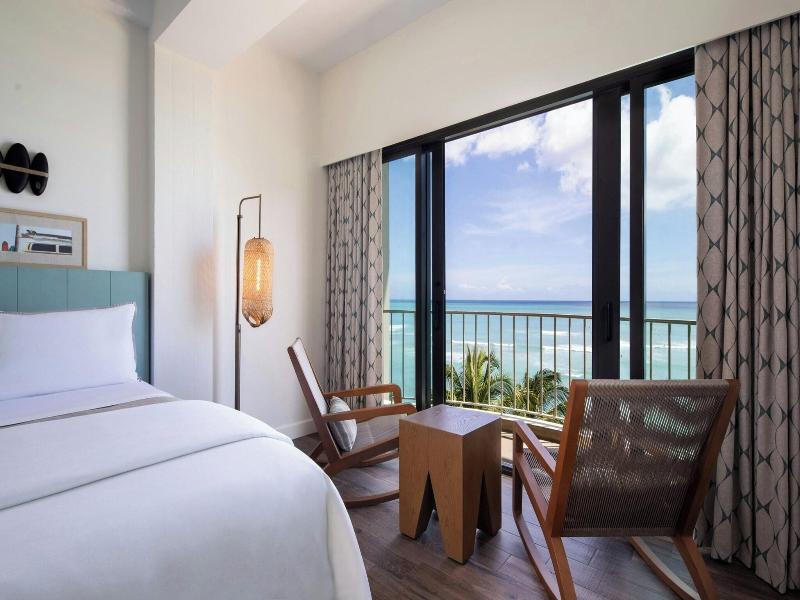 Moana Surfrider image