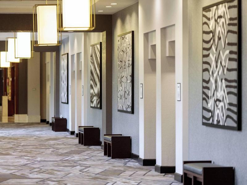 Renaissance Palm Springs Hotel image