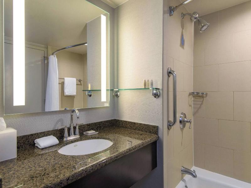Renaissance Palm Springs Hotel image