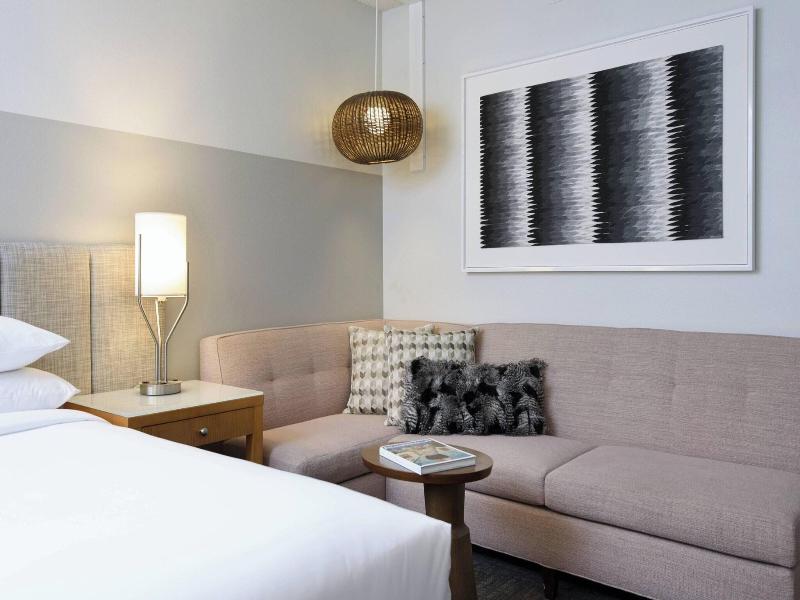 Renaissance Palm Springs Hotel image