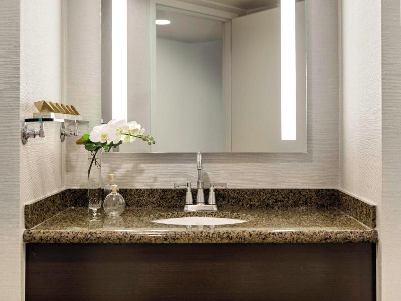 Renaissance Palm Springs Hotel image