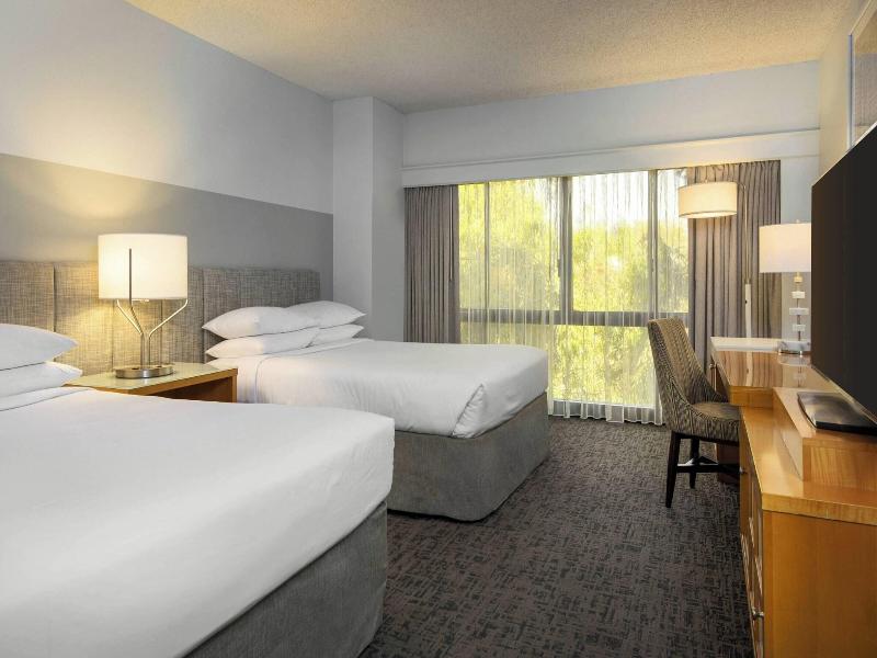 Renaissance Palm Springs Hotel image