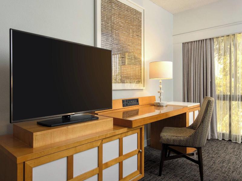 Renaissance Palm Springs Hotel image