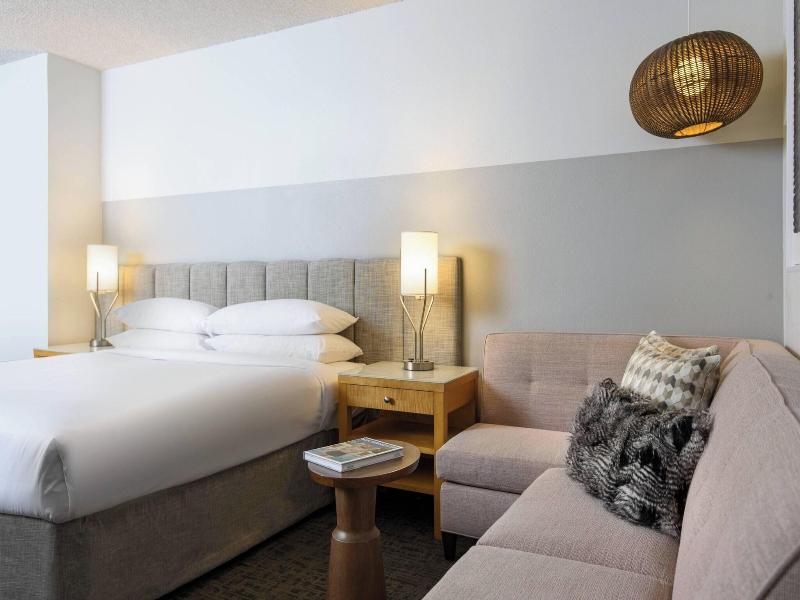 Renaissance Palm Springs Hotel image