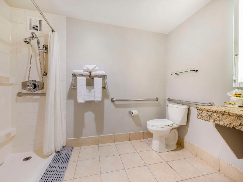 Best Western Plus Bayside Inn image