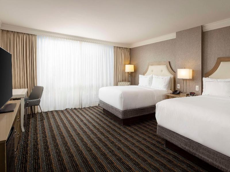 DoubleTree by Hilton San Diego Bayside image
