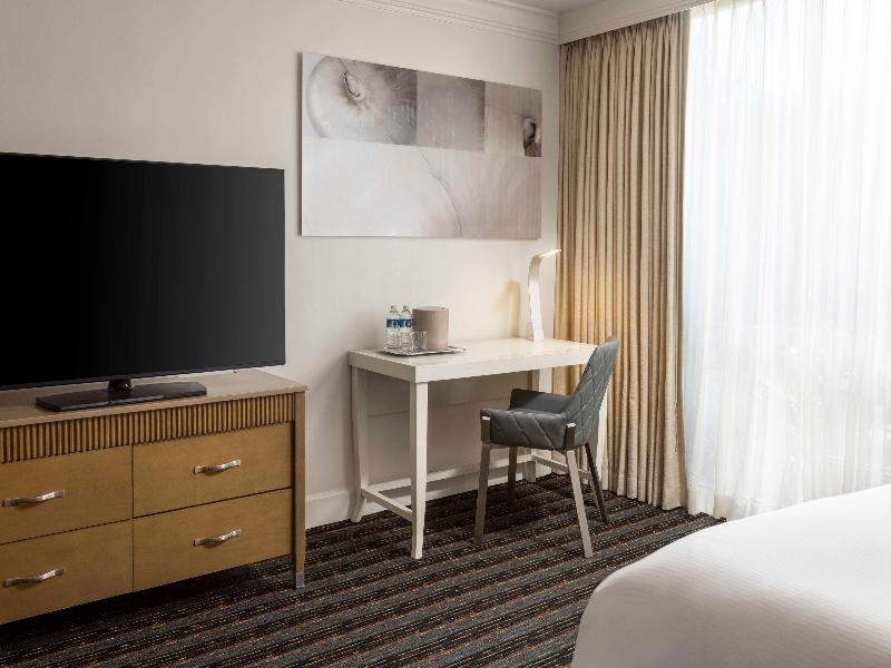 DoubleTree by Hilton San Diego Bayside image