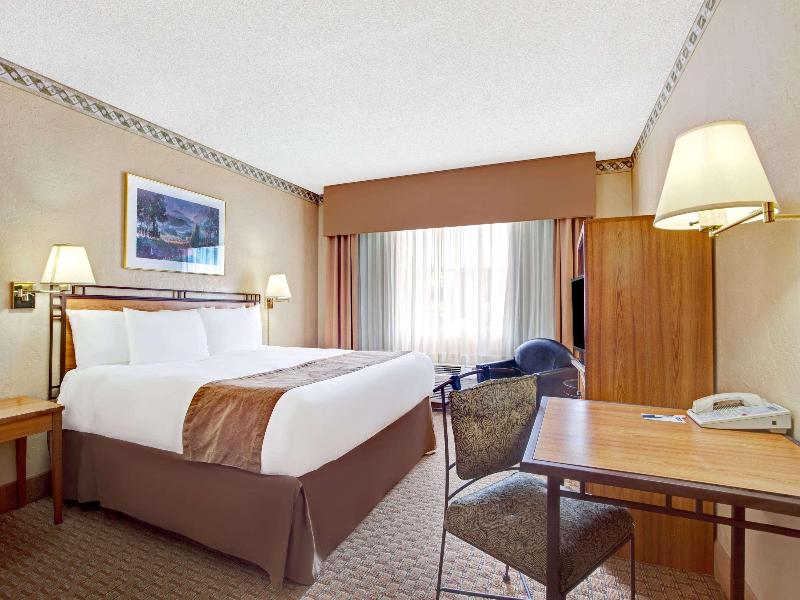 Travelodge by Wyndham Seattle By The Space Needle image