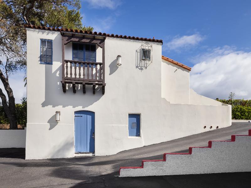 FOUND Hotels, Santa Barbara, series by Marriot image