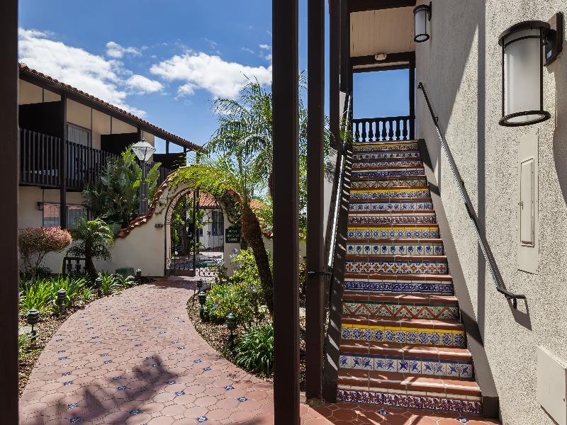 FOUND Hotels, Santa Barbara, series by Marriot image