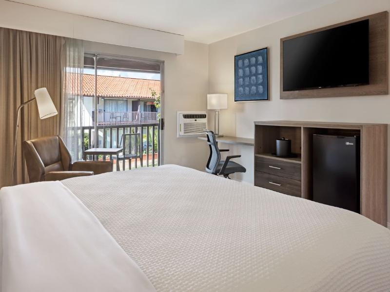 FOUND Hotels, Santa Barbara, series by Marriot image