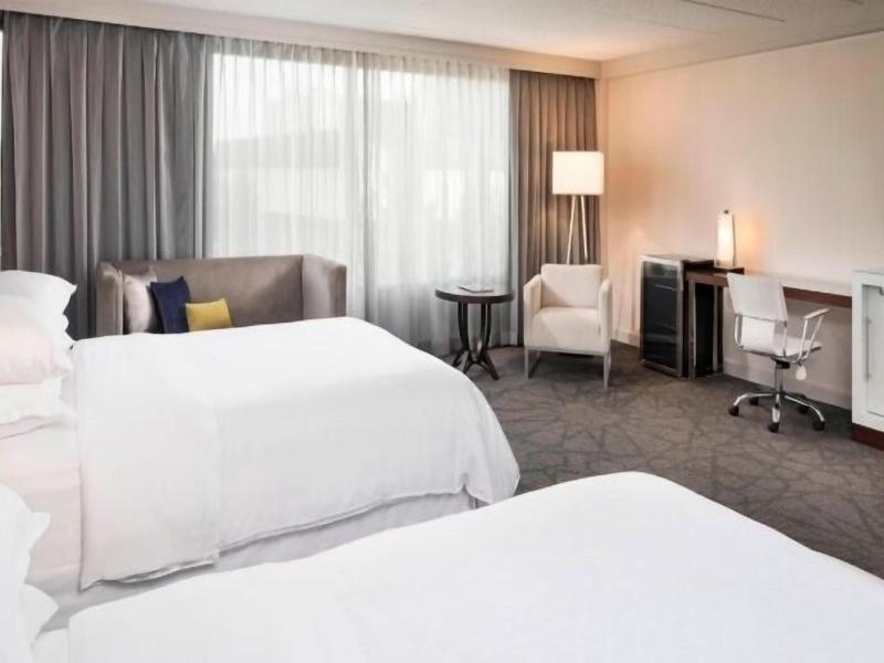 Sheraton Bloomington Hotel