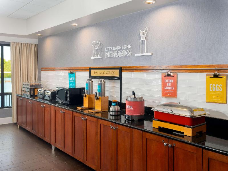Hampton Inn Bonita Springs/Naples-North image
