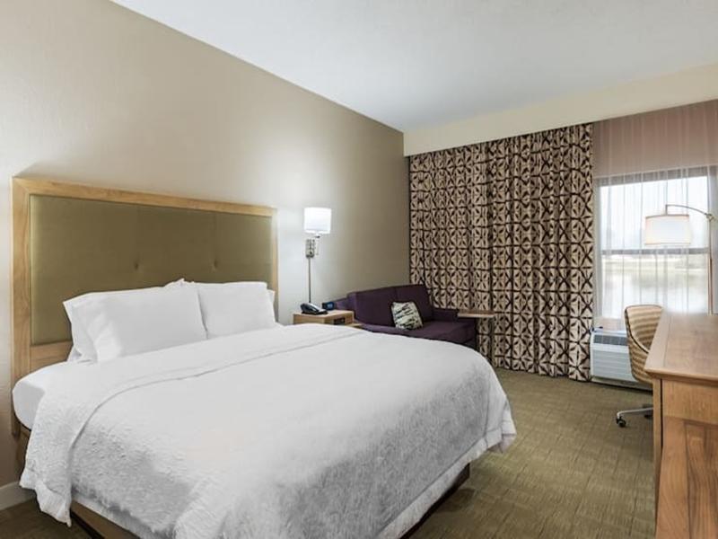 Hampton Inn Bonita Springs/Naples-North image