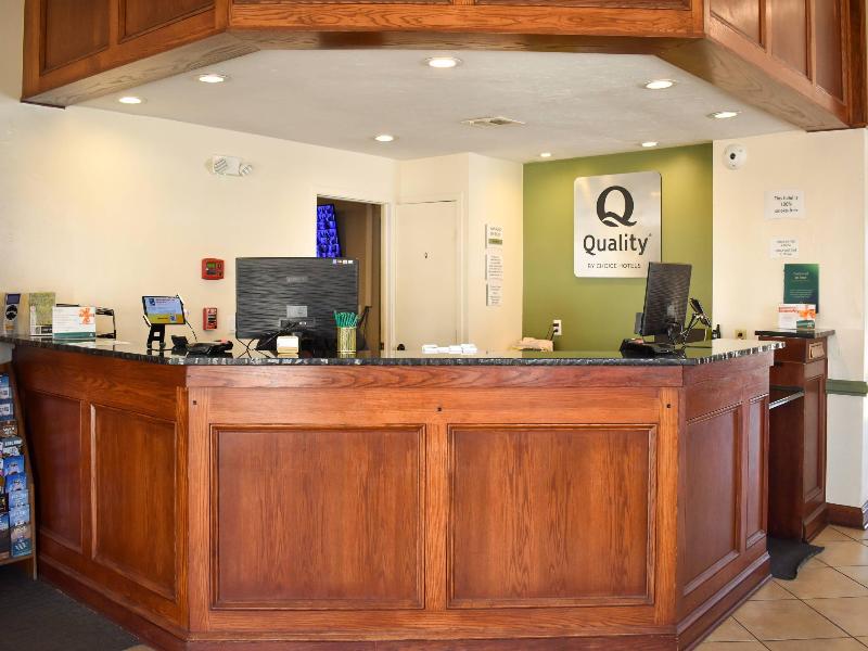 Quality Inn & Suites Garden of the Gods image
