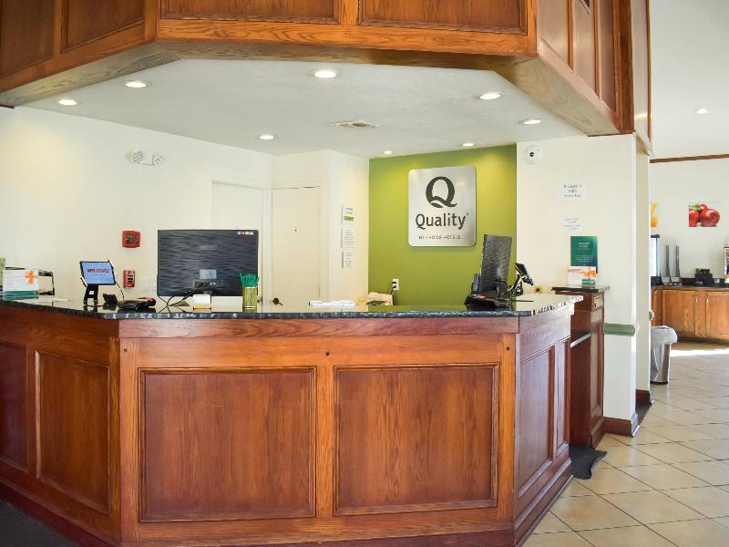 Quality Inn & Suites Garden of the Gods image