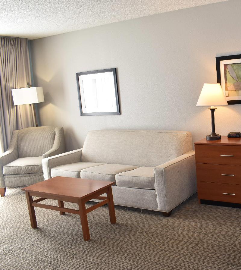 Quality Inn & Suites Garden of the Gods image