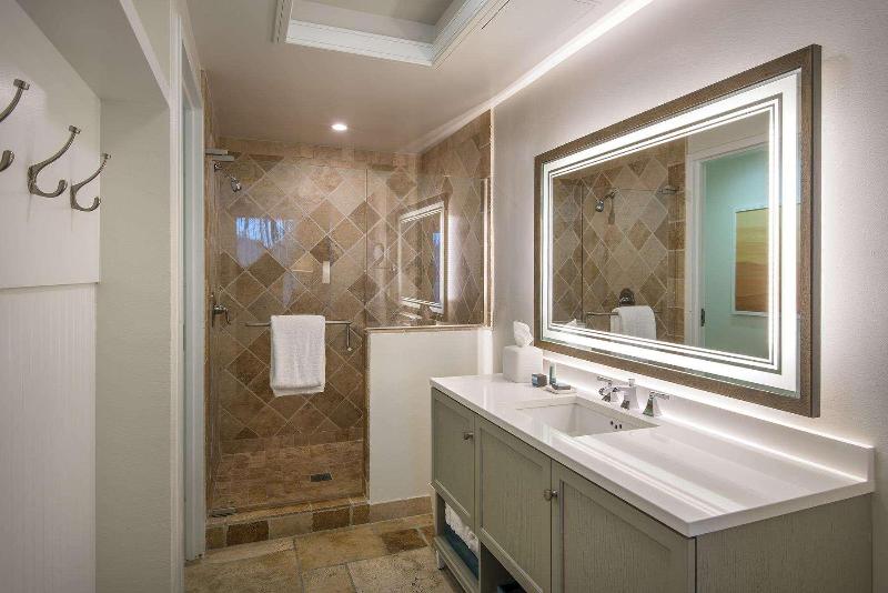 Hawks Cay Resort image