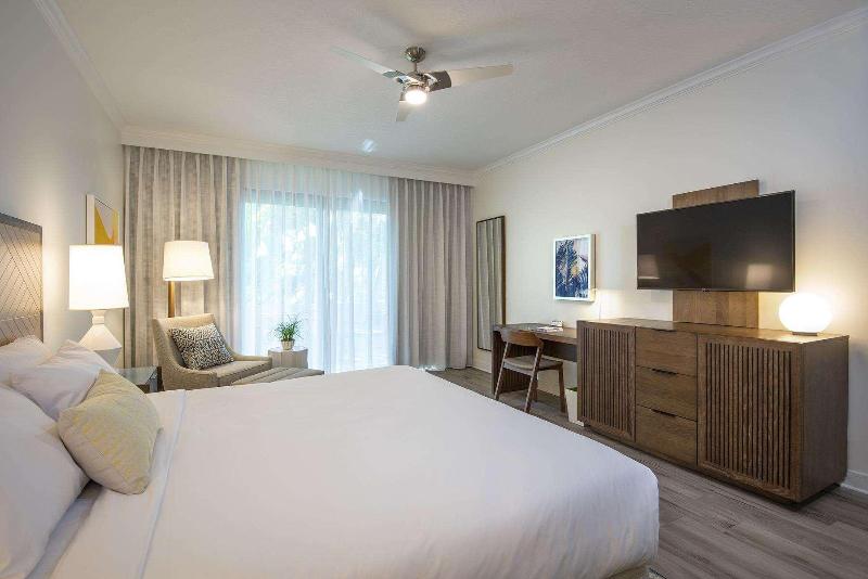 Hawks Cay Resort image