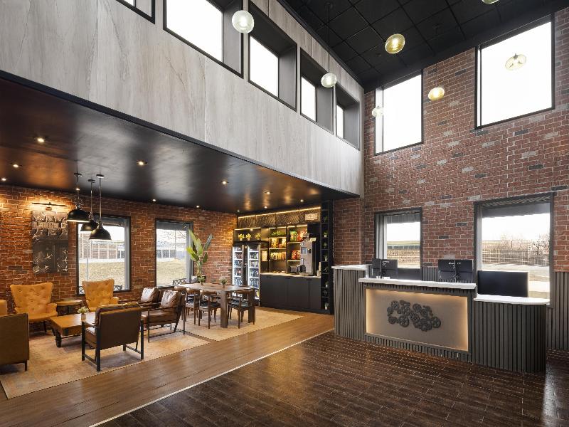 Aiden by Best Western Newark Airport image