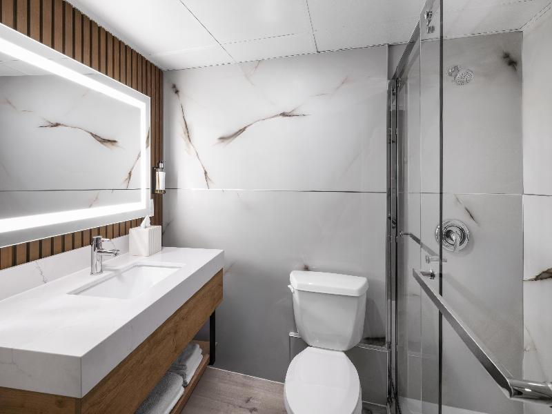 Aiden by Best Western Newark Airport image