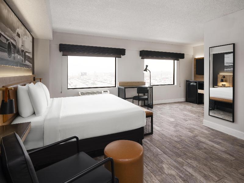 Aiden by Best Western Newark Airport image