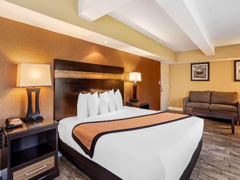 Aiden by Best Western Newark Airport image