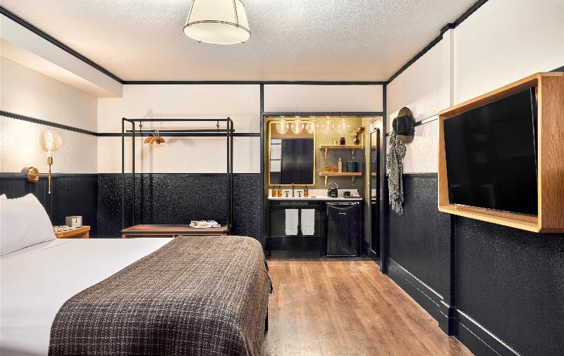 High Country Motor Lodge photo 24