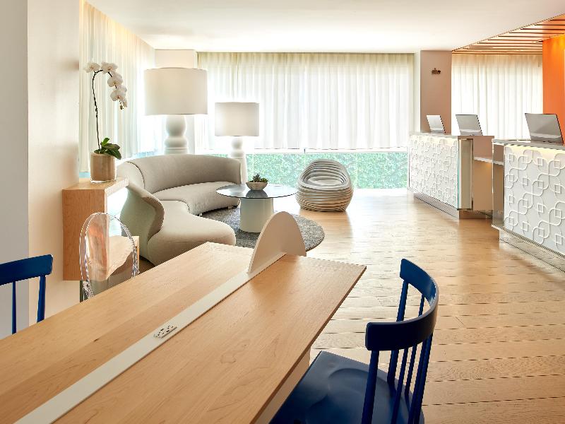 The Valorian Los Angeles, Curio Collection Hilton — view