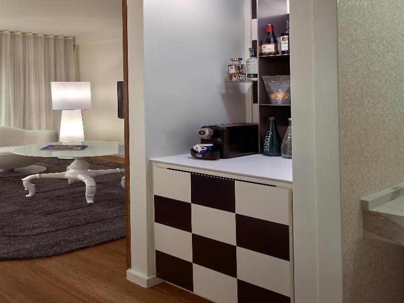 The Valorian Los Angeles, Curio Collection Hilton image