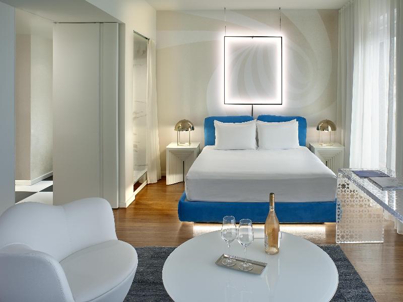 The Valorian Los Angeles, Curio Collection Hilton image