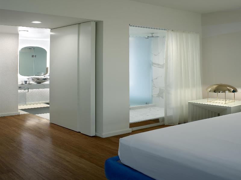 The Valorian Los Angeles, Curio Collection Hilton image