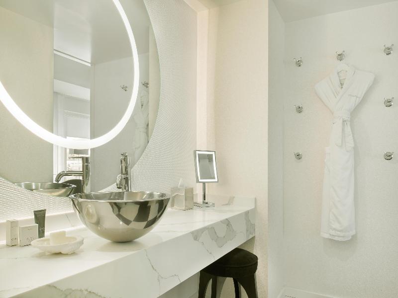 The Valorian Los Angeles, Curio Collection Hilton image