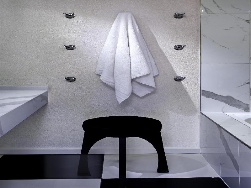 The Valorian Los Angeles, Curio Collection Hilton image