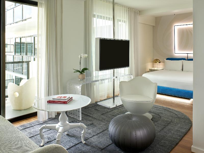 The Valorian Los Angeles, Curio Collection Hilton image
