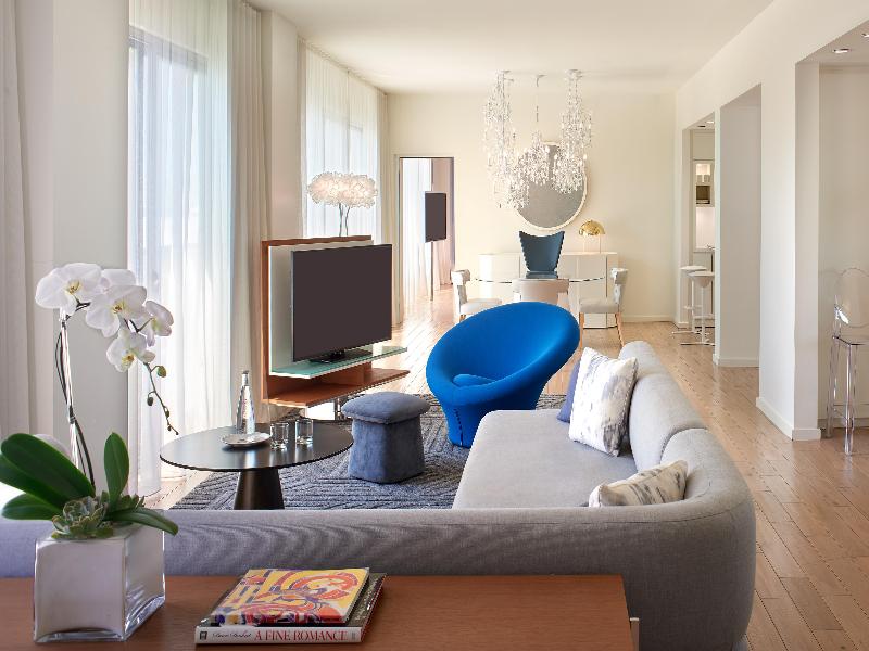 The Valorian Los Angeles, Curio Collection Hilton image