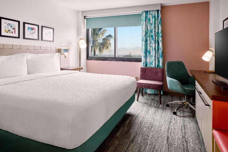 Hilton Garden Inn LAX Los Angeles Airport image