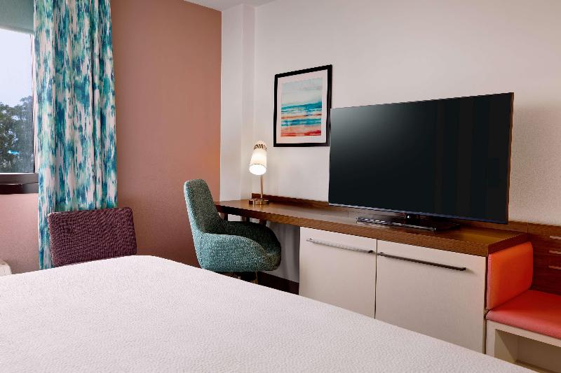 Hilton Garden Inn LAX Los Angeles Airport image
