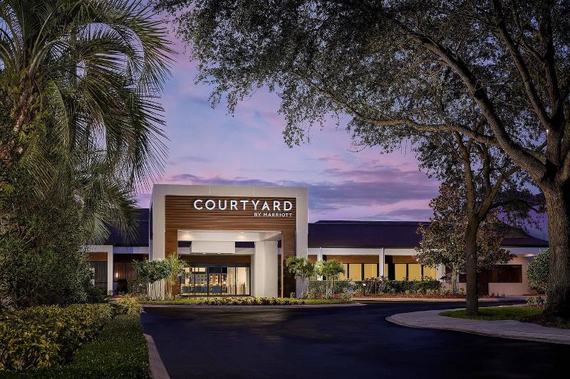 Courtyard By Marriott Palm Parkway