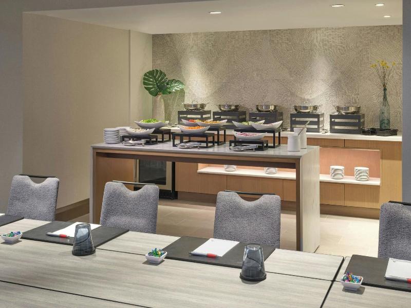 Fort Lauderdale Marriott Harbor Beach Resort & Spa image