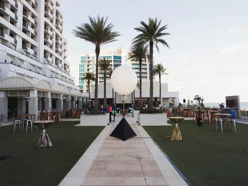 Fort Lauderdale Marriott Harbor Beach Resort & Spa image
