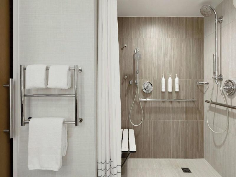 Fort Lauderdale Marriott Harbor Beach Resort & Spa image