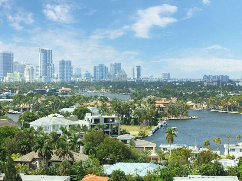 Fort Lauderdale Marriott Harbor Beach Resort & Spa image