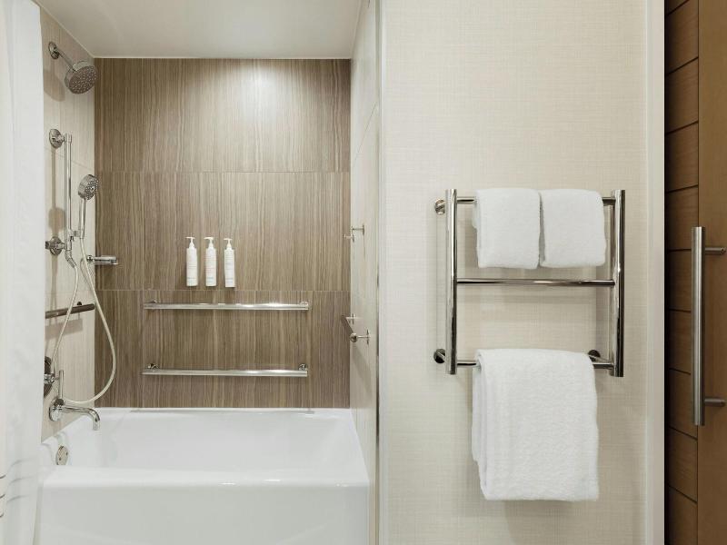 Fort Lauderdale Marriott Harbor Beach Resort & Spa image