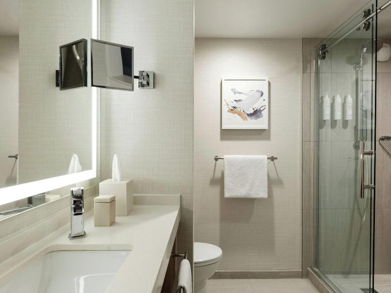Fort Lauderdale Marriott Harbor Beach Resort & Spa image