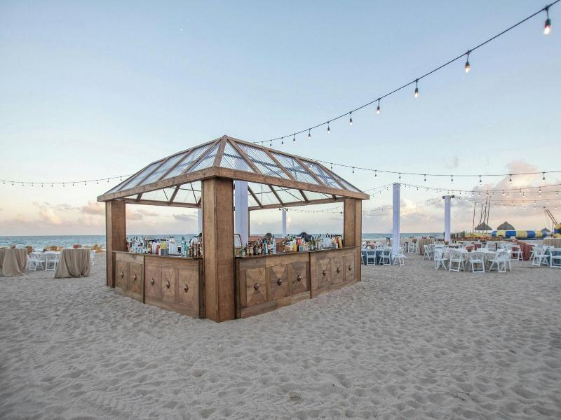 Fort Lauderdale Marriott Harbor Beach Resort & Spa image
