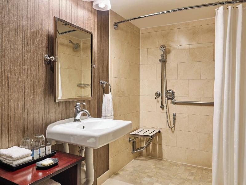 Sheraton Houston North image