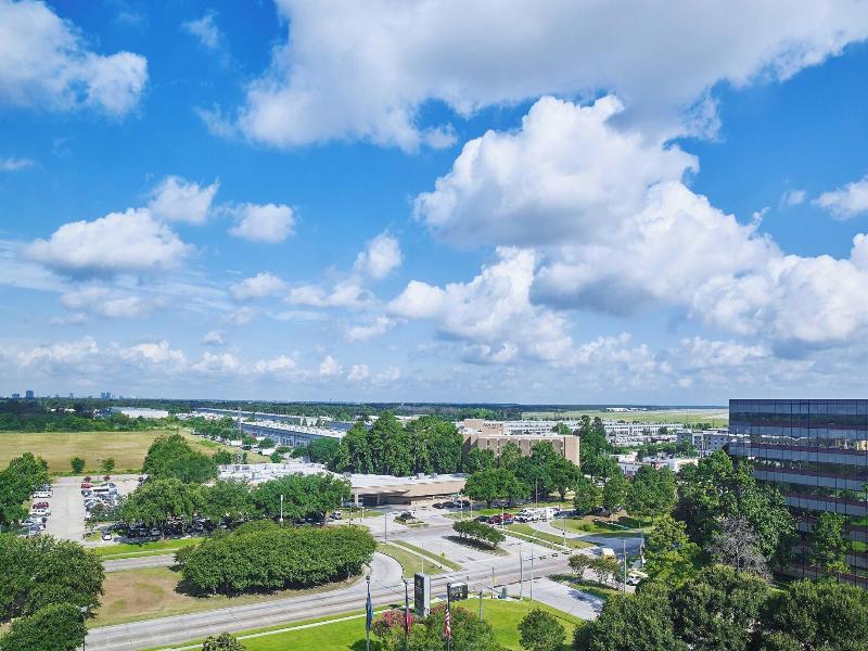 Sheraton Houston North image